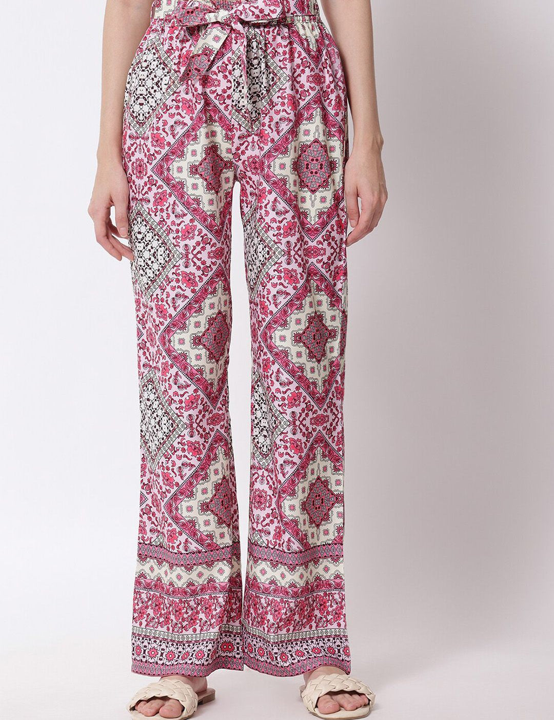Kotty Women Purple Floral Printed Relaxed High-Rise Easy Wash Trousers