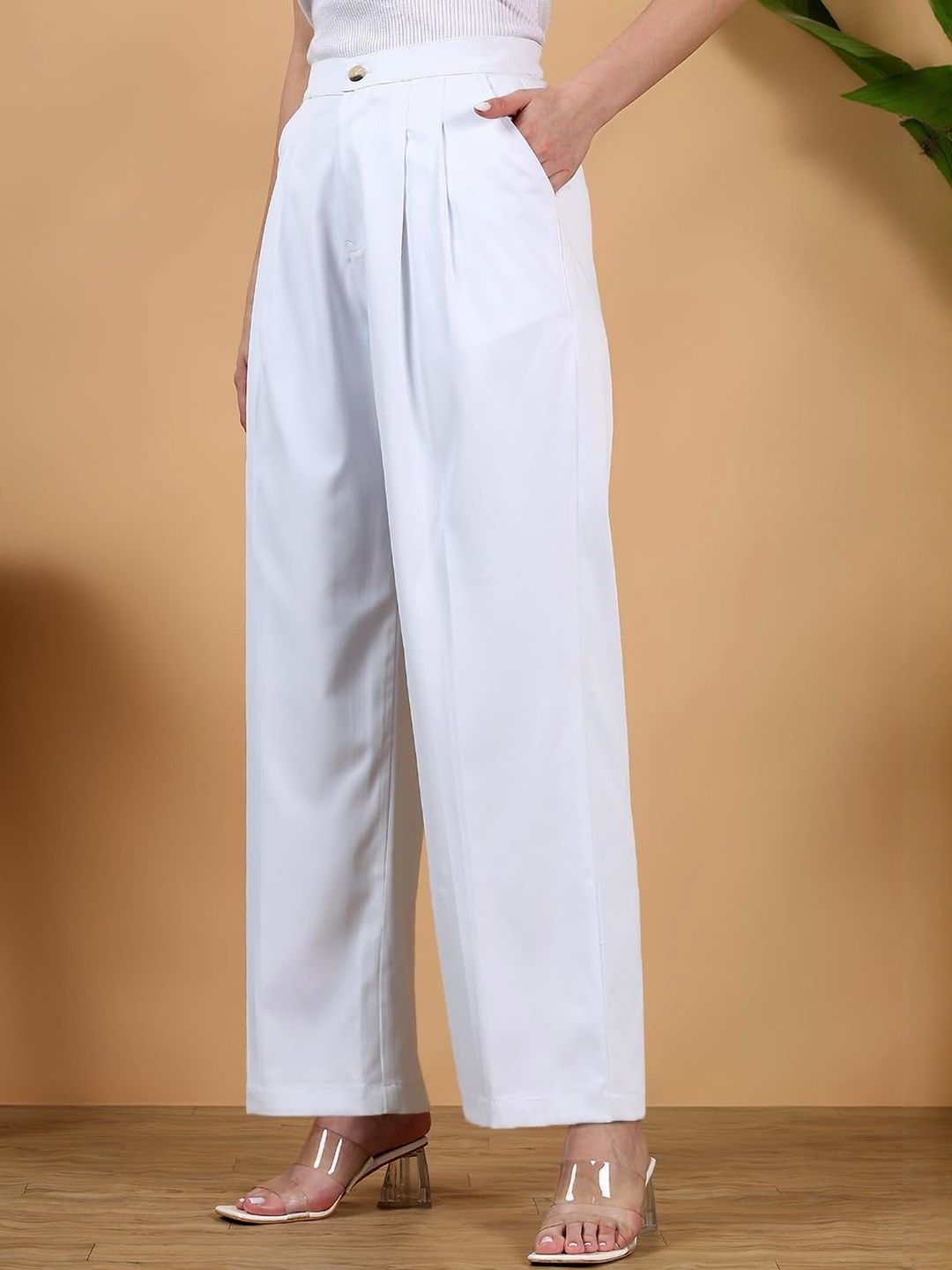 Kotty Women Relaxed Straight Leg High-Rise Trousers