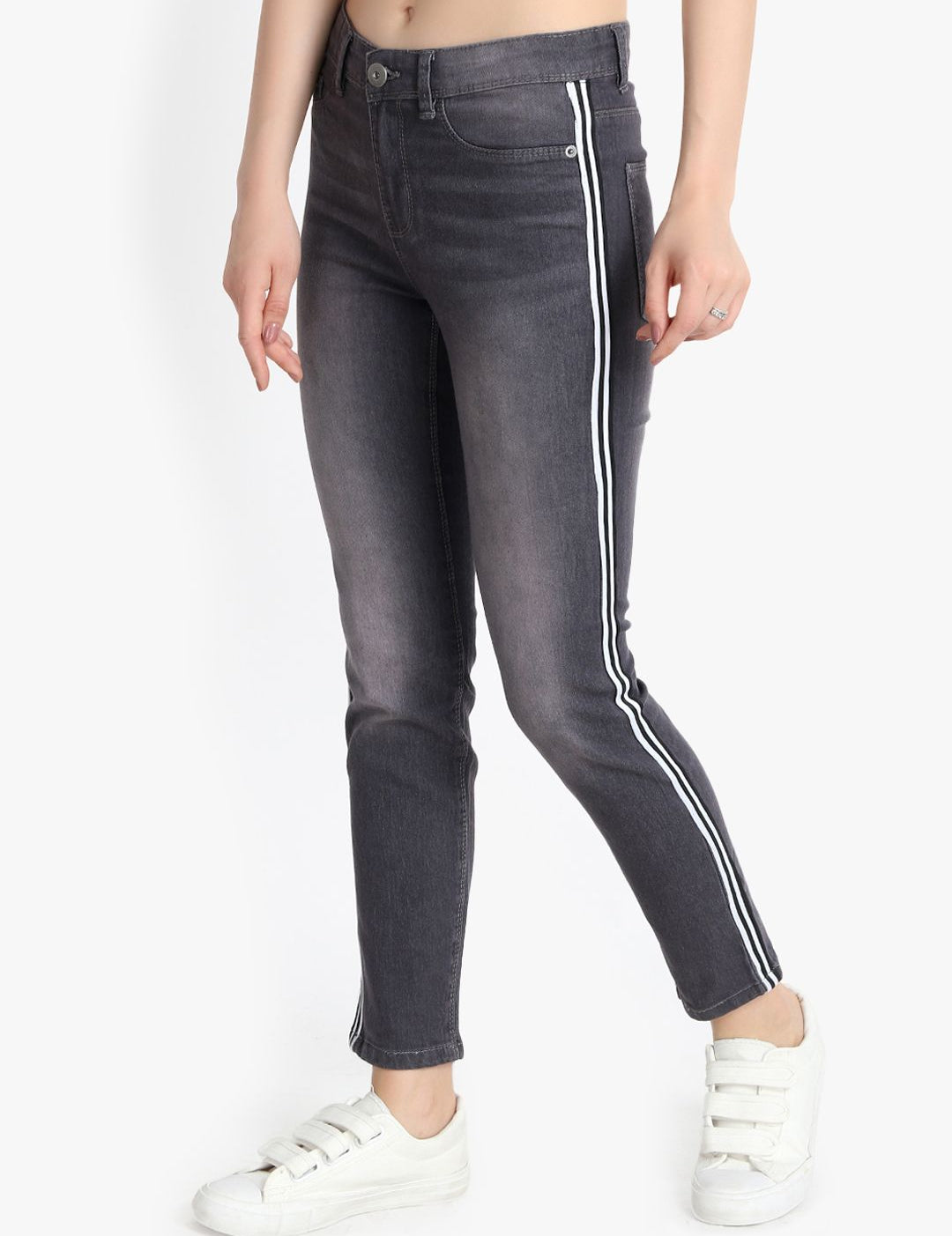 Kotty Women Black Skinny Fit High-Rise Clean Look Jeans