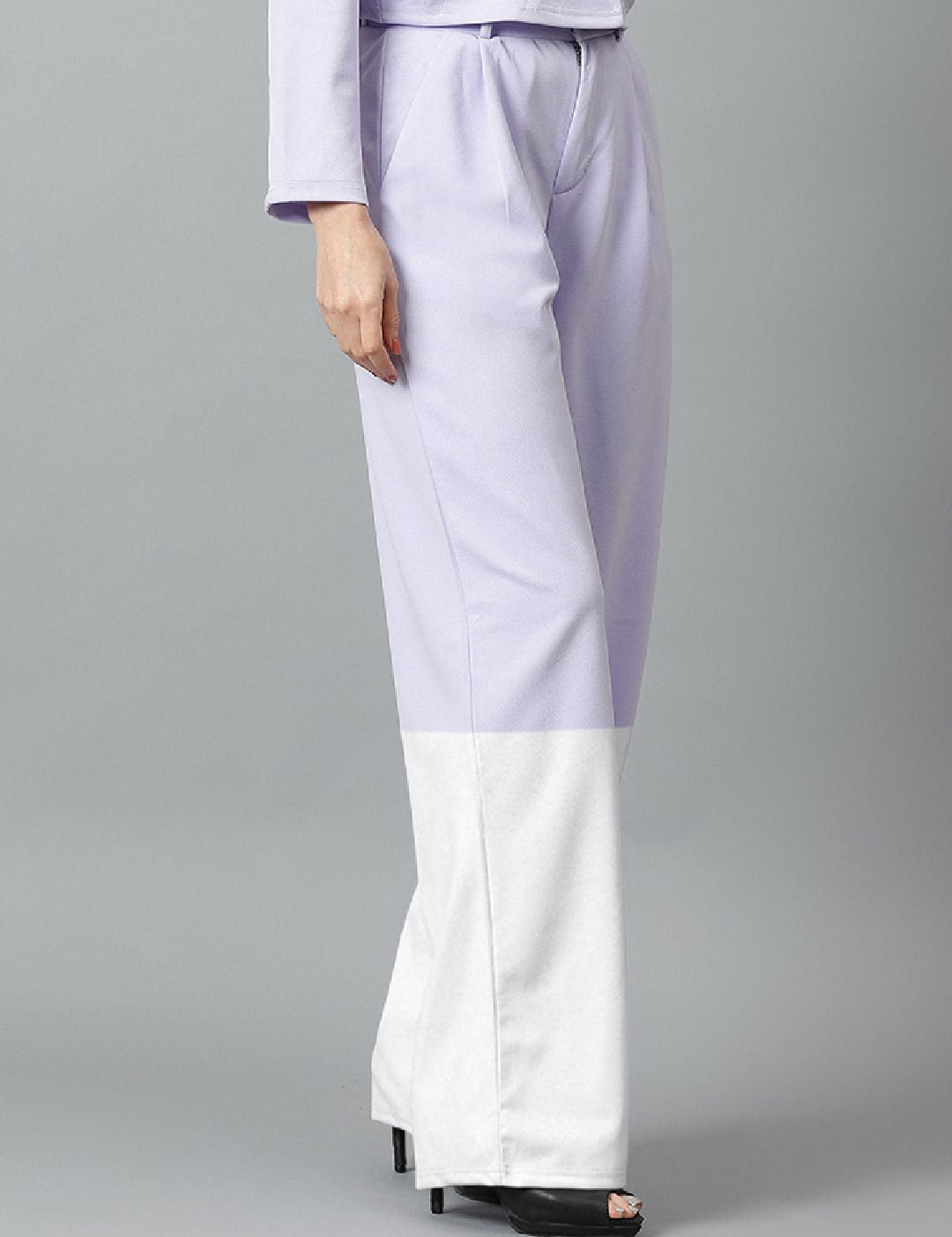 Kotty Women Colourblocked Relaxed Straight Leg Straight Fit High-Rise Easy Wash Trousers