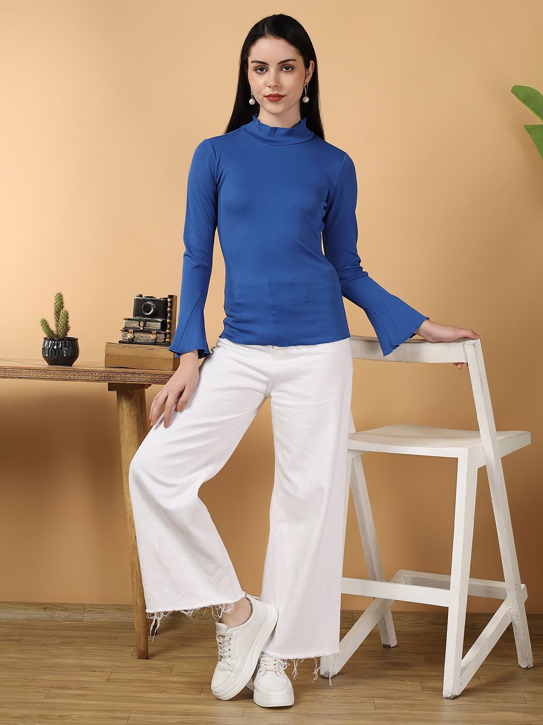 Kotty Bell Sleeve Top