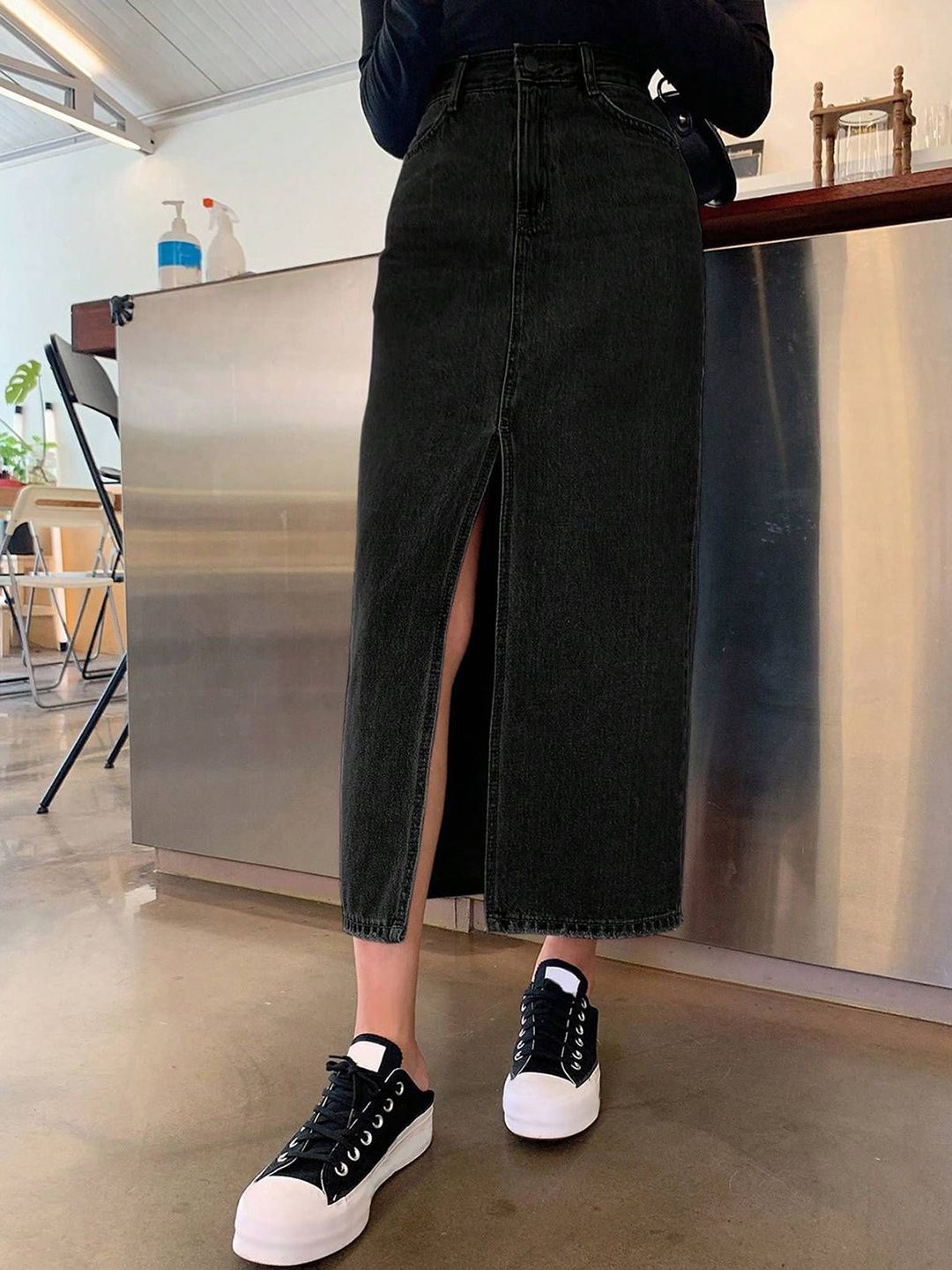 Kotty Straight Midi Skirt
