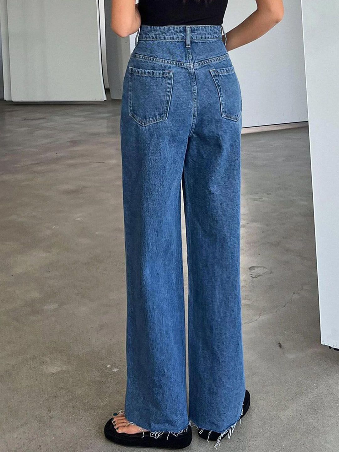 Kotty Women Straight Fit Cotton High-Rise  Jeans