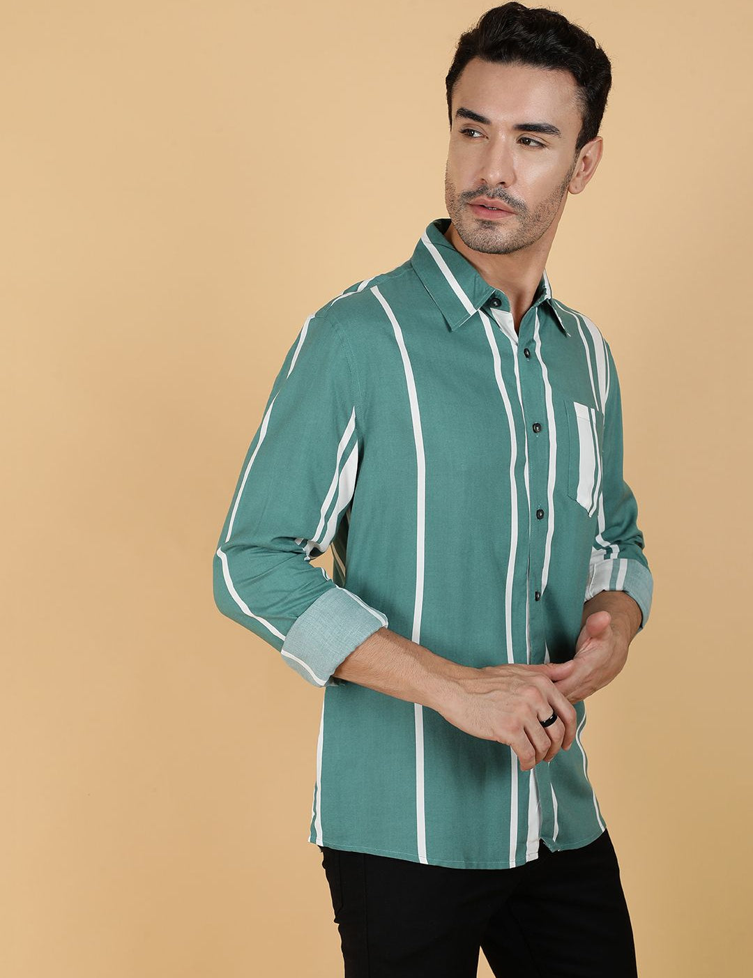 Kotty Men Relaxed Spread Collar Graphic Printed Cotton Casual Shirt