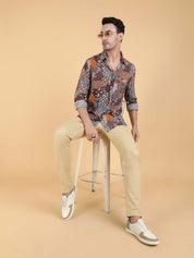 Kotty Men Relaxed Spread Collar Graphic Printed Cotton Casual Shirt