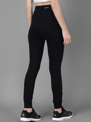 Kotty Women Black & White Printed Joggers