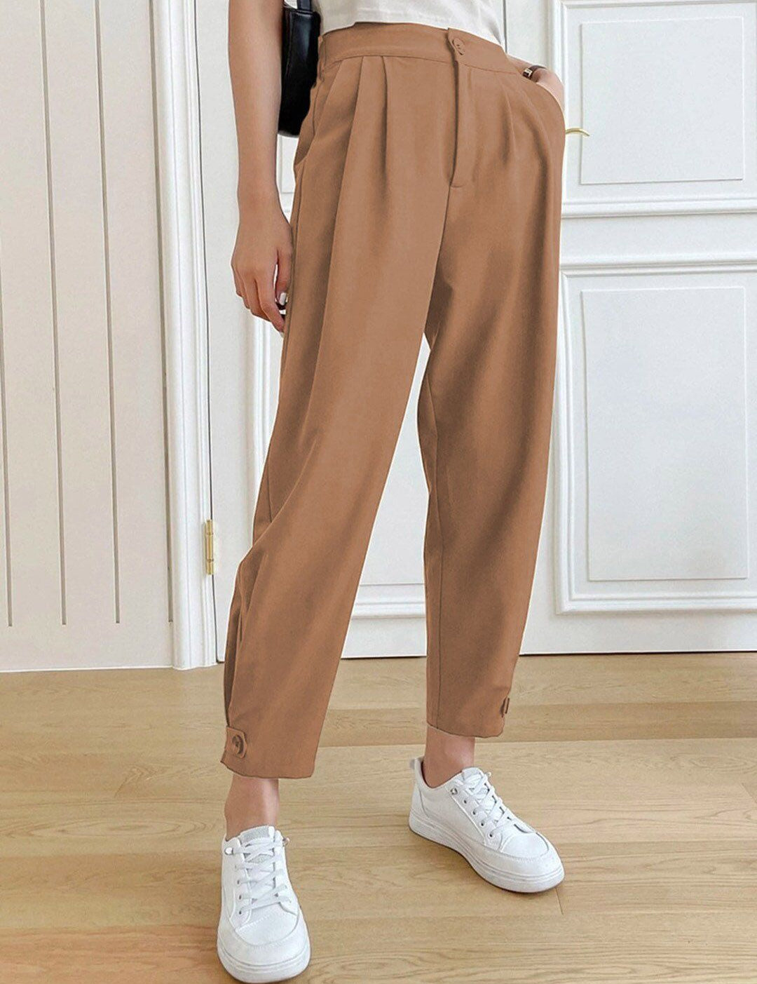 Kotty Women Brown Relaxed Straight Fit High-Rise Easy Wash Pleated Trousers