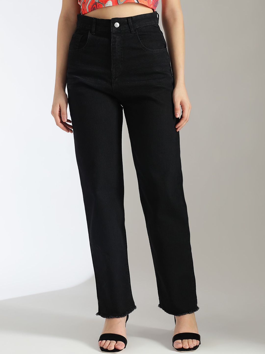 Stylecast X KOTTY Basics Women Black Slim Fit High-Rise Clean Look Frayed Hem Stretchable Jeans