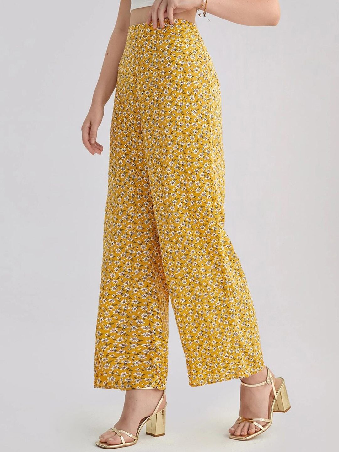 Kotty Women Multicoloured Floral Printed Relaxed High-Rise Easy Wash Trousers