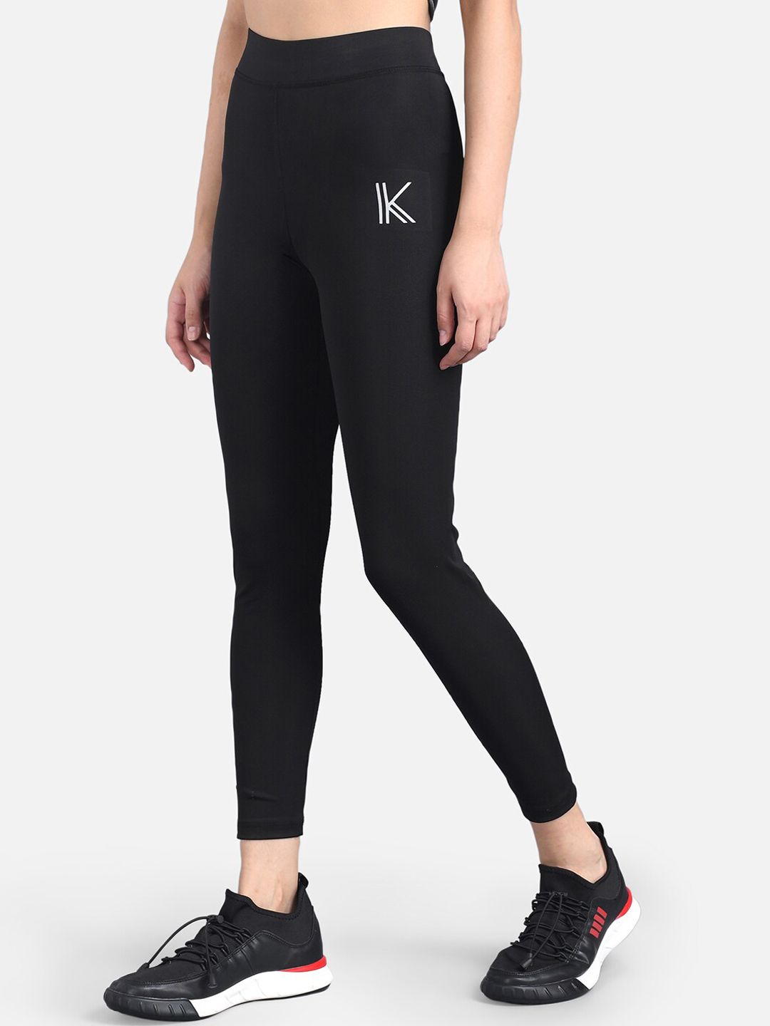 Kotty Women Black & White Printed Tights