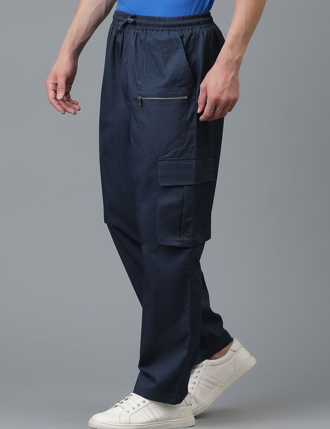 Kotty Men Relaxed Low-Rise Easy Wash Cargos Trousers