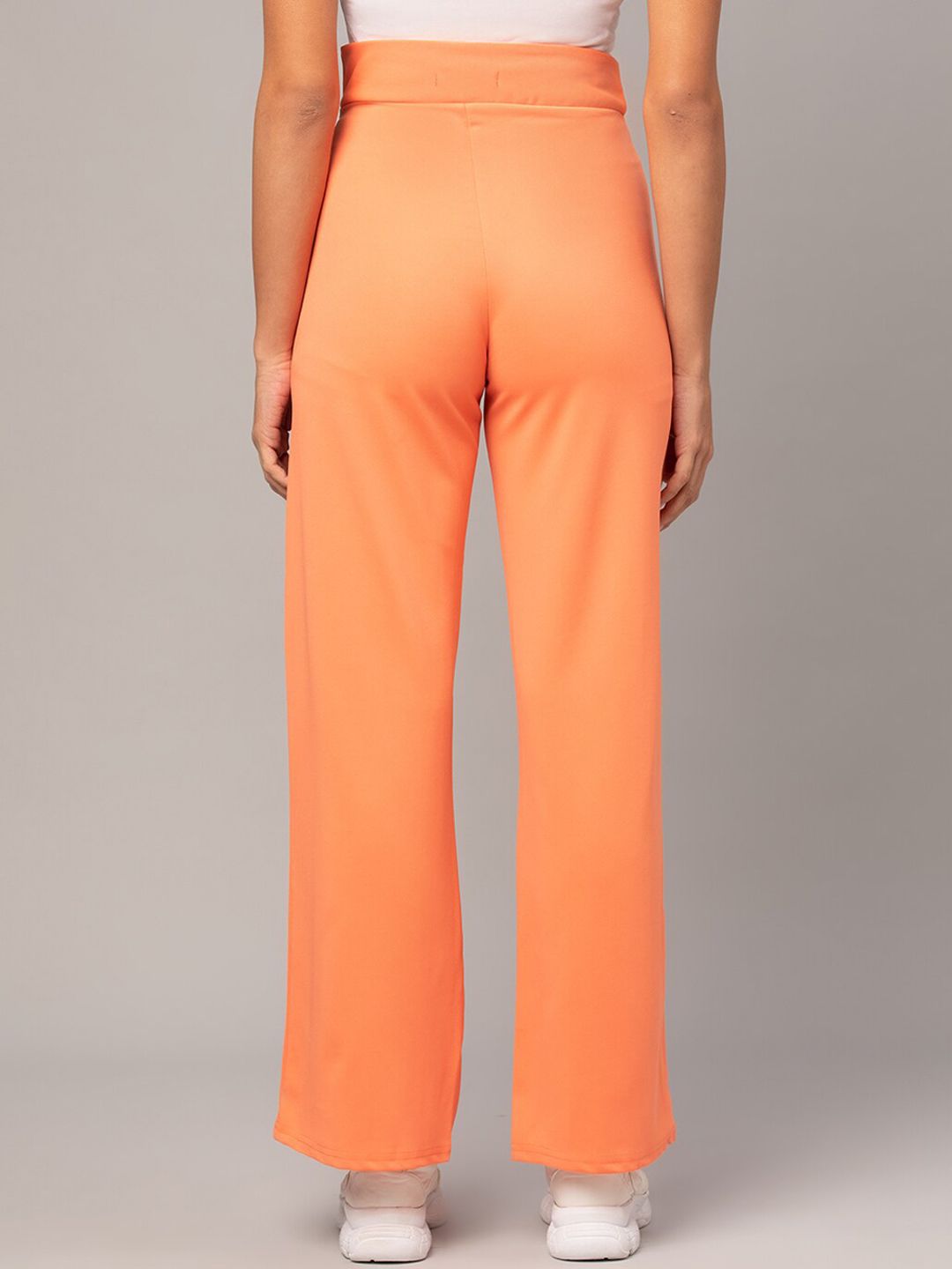 Kotty Women Relaxed Straight Leg Straight Fit High-Rise Trousers