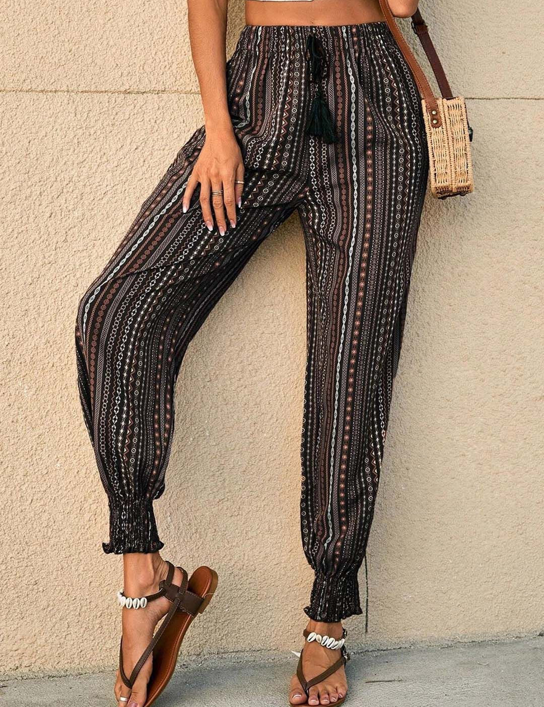 Kotty Women Black Printed Relaxed High-Rise Easy Wash Joggers