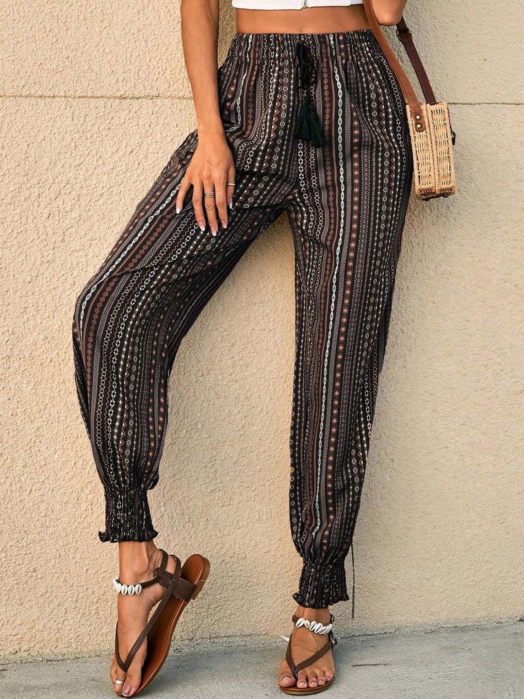 Kotty Women Black Printed Relaxed High-Rise Easy Wash Joggers