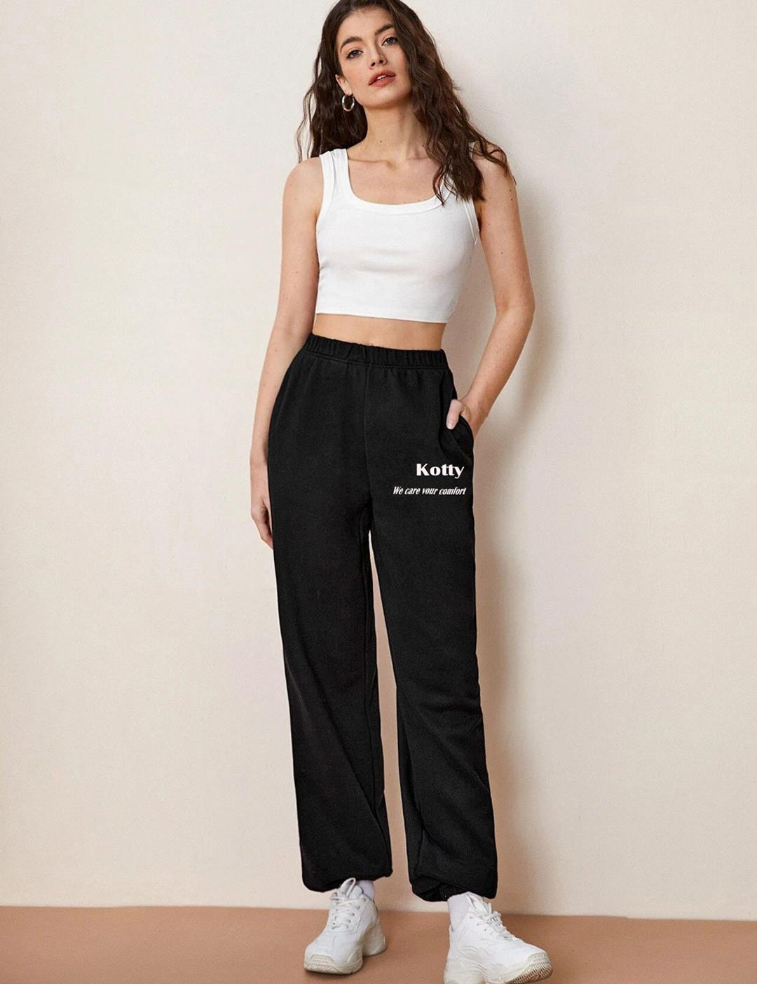 Kotty Women Typography Printed Joggers