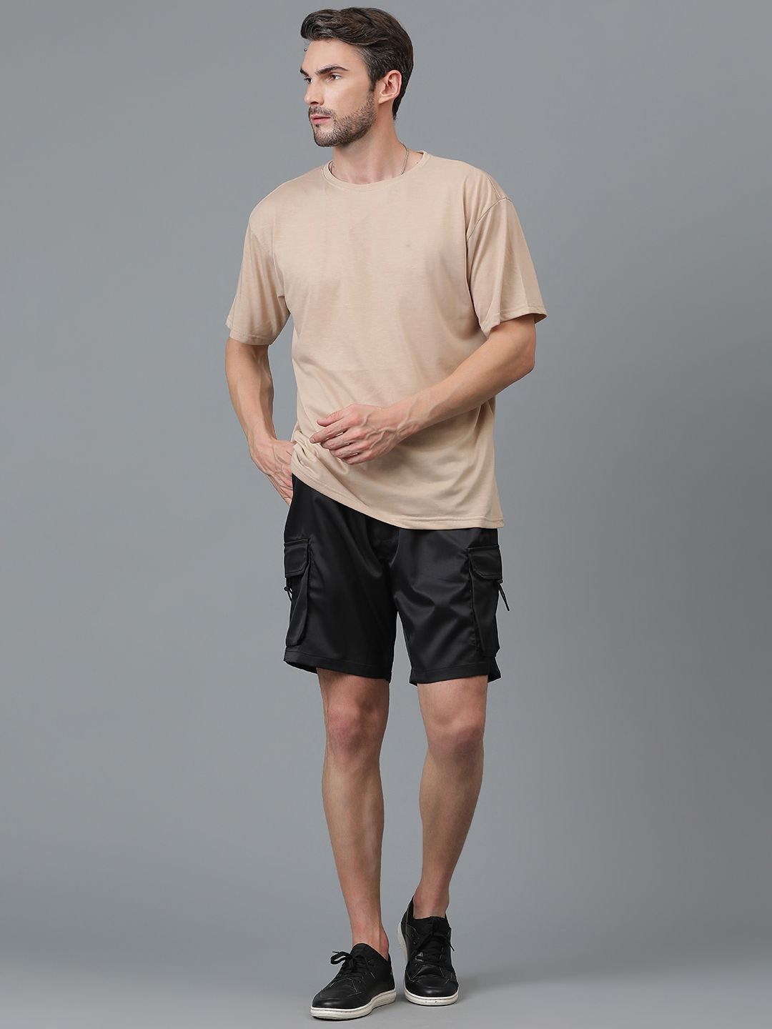 Kotty Men Low-Rise Cargo Shorts