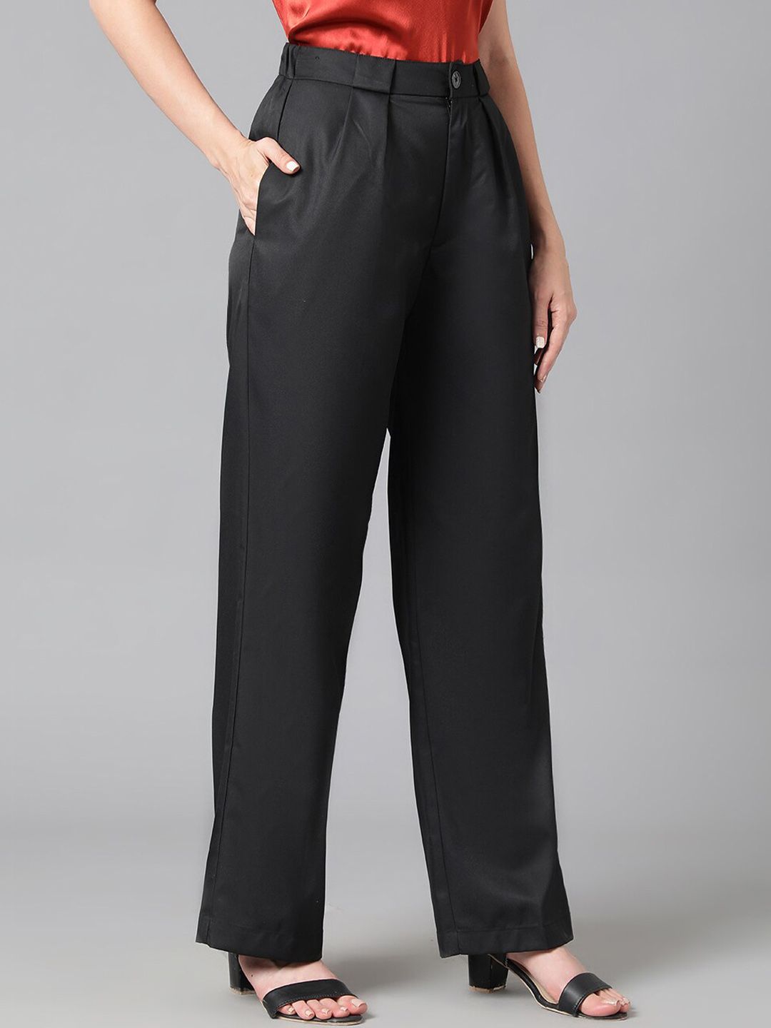 Kotty Women Black Relaxed Straight Leg Straight Fit High-Rise Easy Wash Pleated Trousers