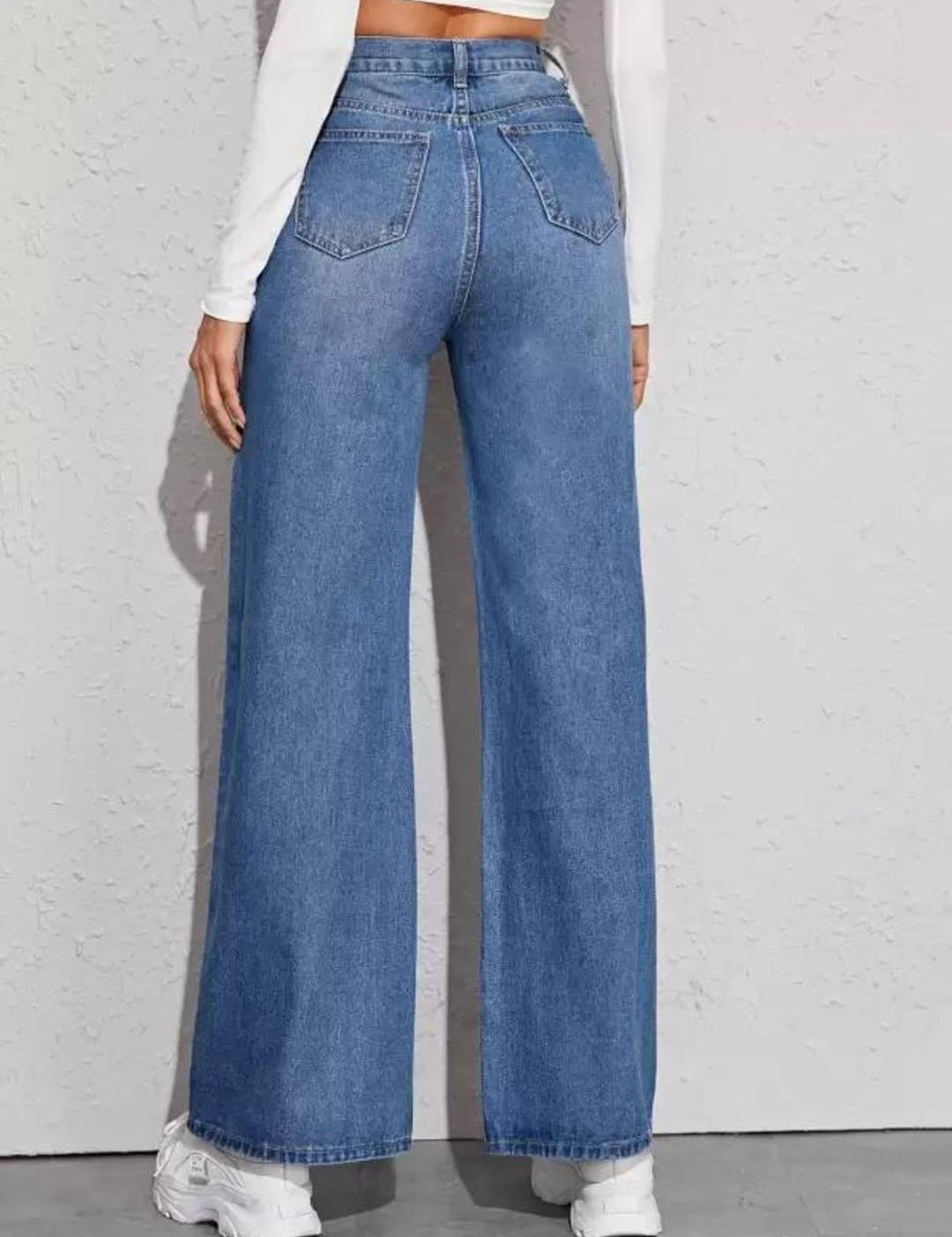 Kotty Women Blue Jean Straight Fit Light Fade High Rise Stretchable Jeans