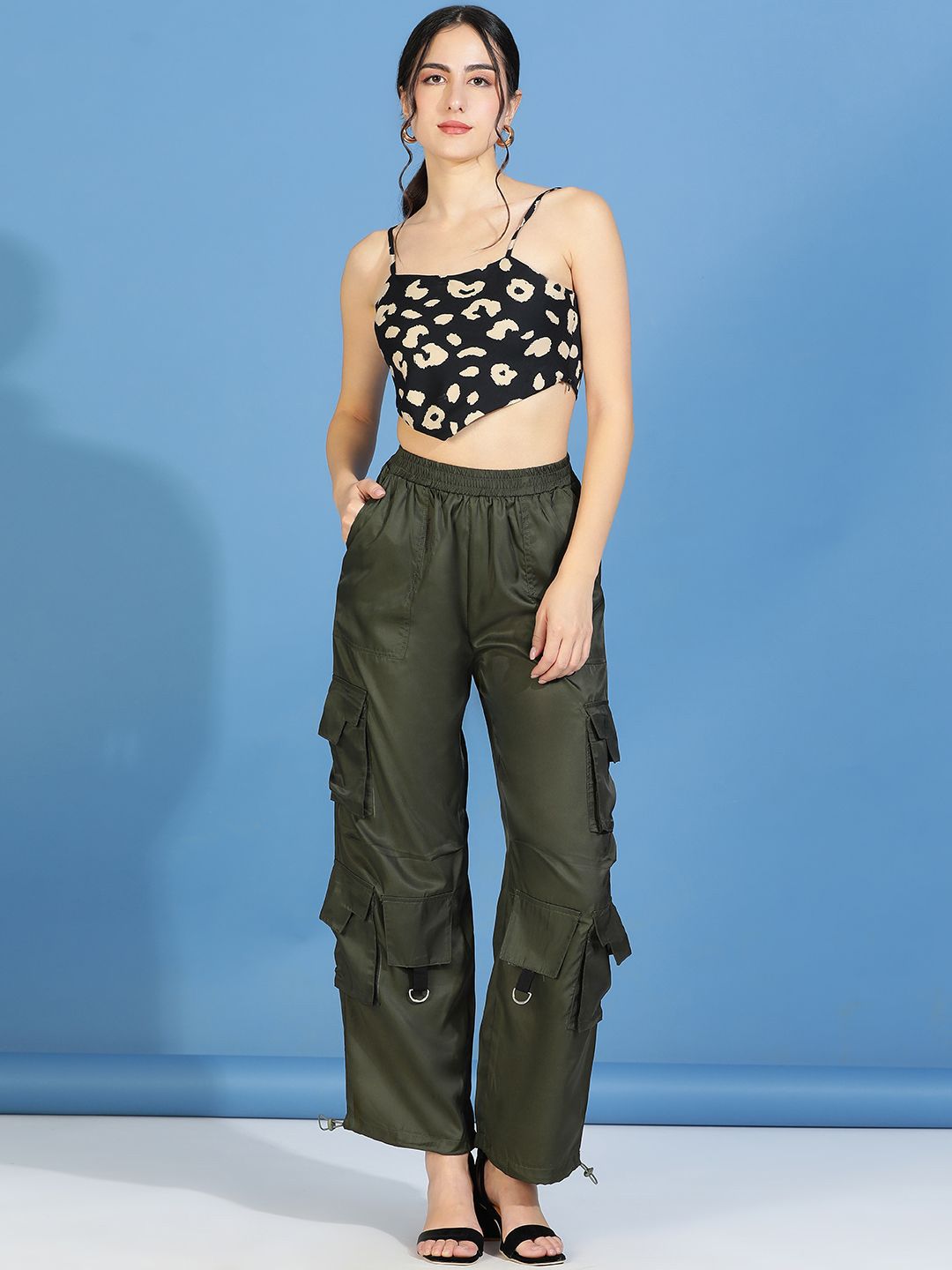 Kotty Women Relaxed High-Rise Easy Wash Cargos Trousers