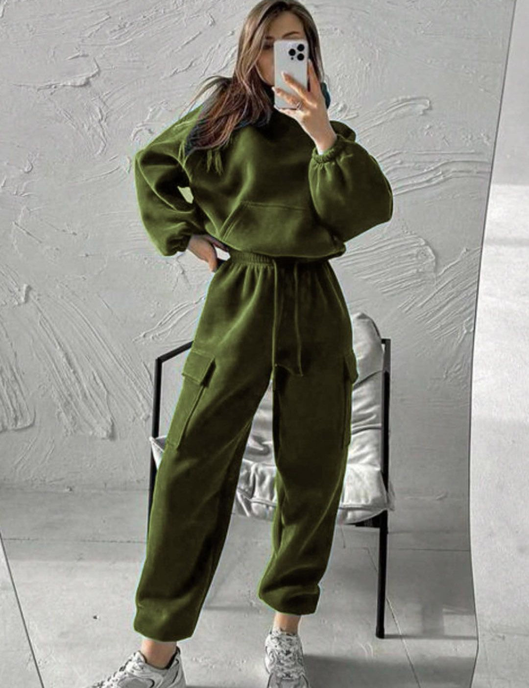 Kotty Hooded Mid Rise Sweatshirt With Joggers