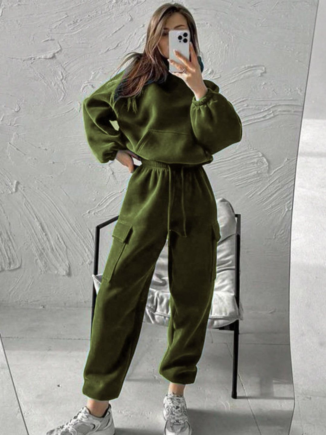 Kotty Hooded Mid Rise Sweatshirt With Joggers