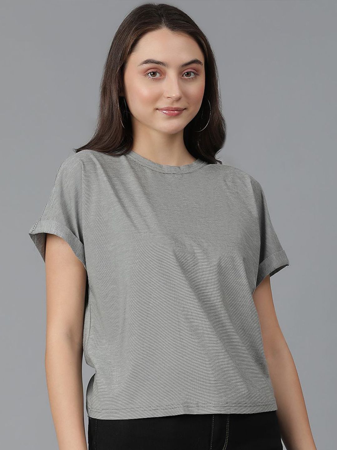 Kotty Round Neck Extended Sleeves Cotton T-shirt