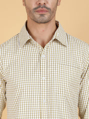 Kotty Men Relaxed Spread Collar Graphic Printed Casual Shirt