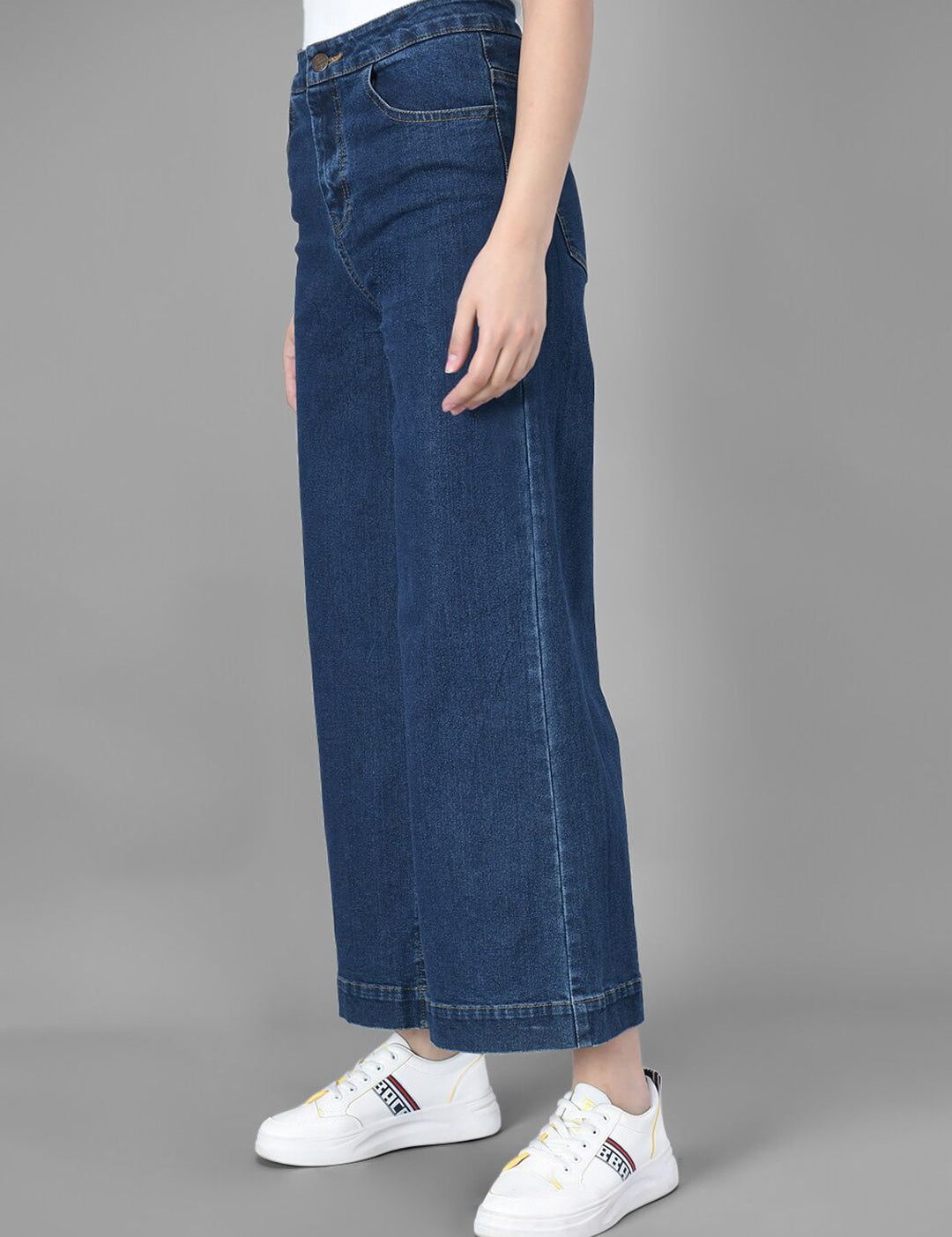 Kotty Women Blue Flared High-Rise Clean Look Jeans