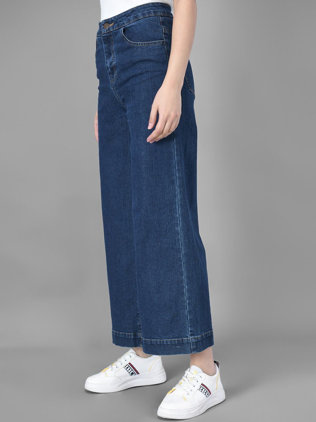 Kotty Women Blue Flared High-Rise Clean Look Jeans