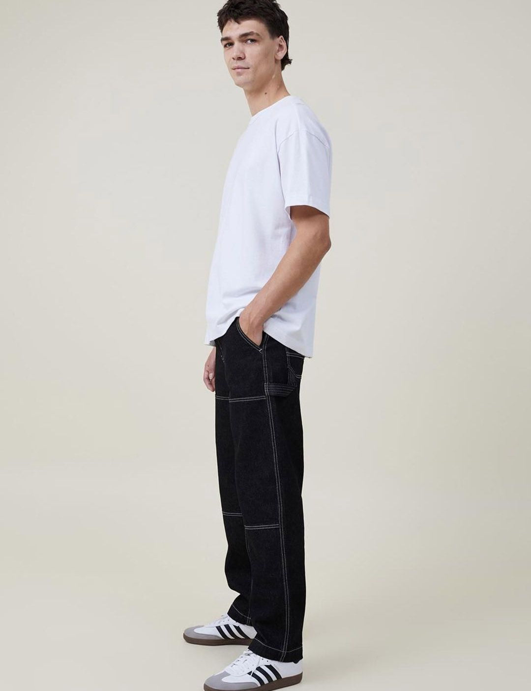 Kotty Men Black Jean Straight Fit Low-Rise Clean Look Stretchable Jeans