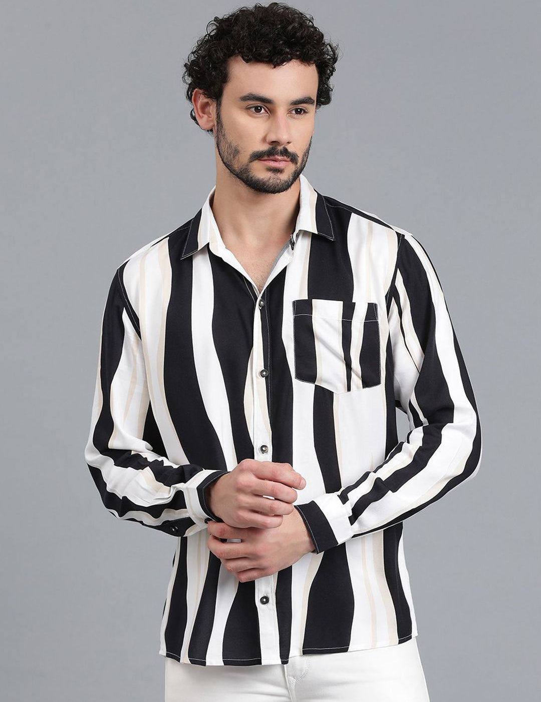 Kotty Men Spread Collar Striped Casual Shirt