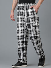 Kotty Men Checked Relaxed Low-Rise Easy Wash Trousers