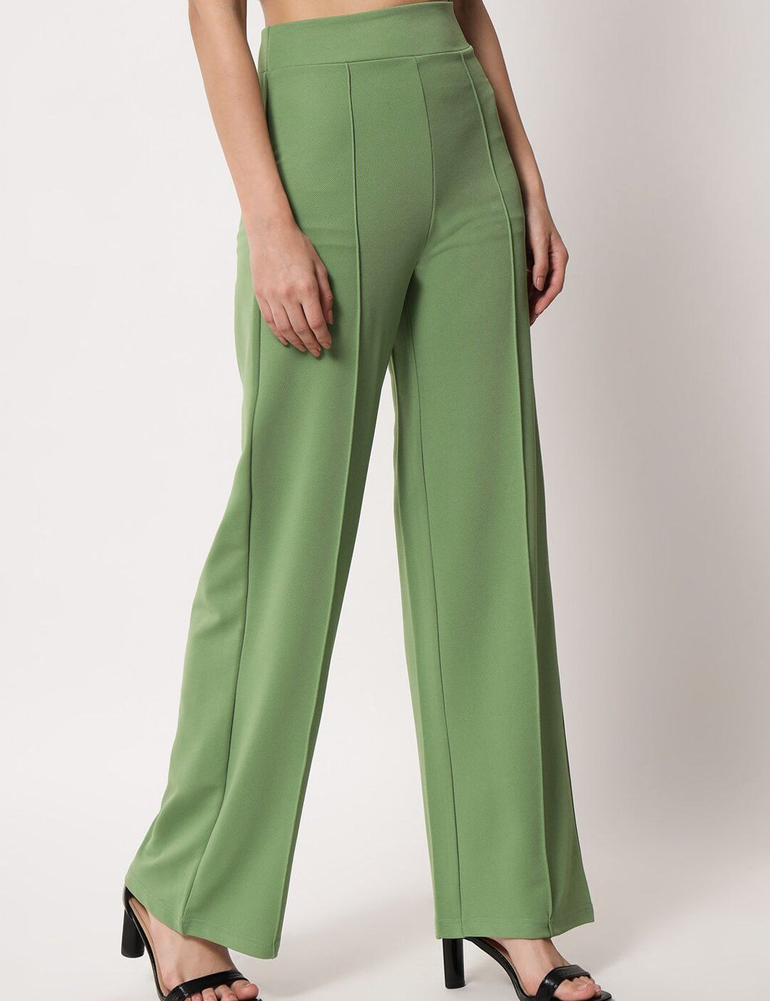 Kotty Women Green Relaxed Bootcut High-Rise Easy Wash Trouser