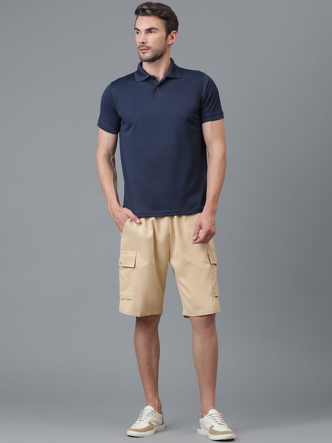 Kotty Men Low-Rise Cargo Shorts