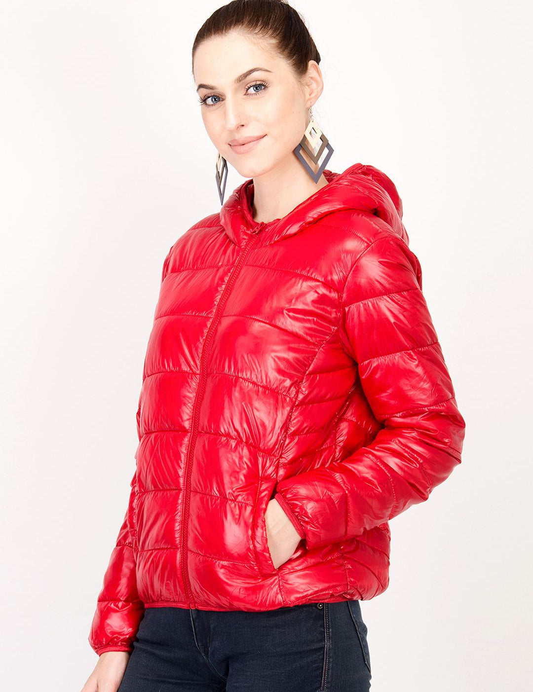 Kotty Women Red Solid Insulator Hooded Puffer Jacket