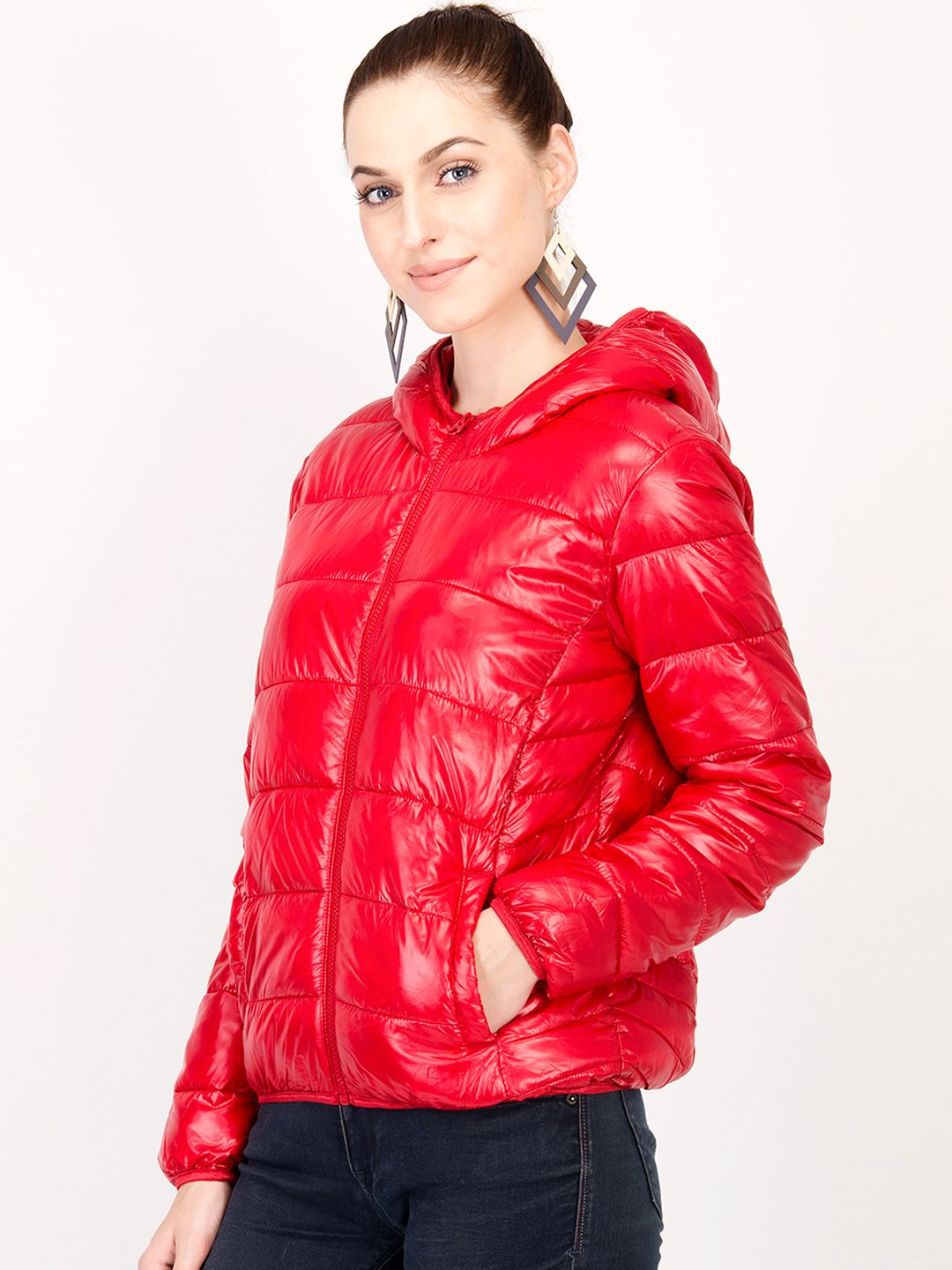 Kotty Women Red Solid Insulator Hooded Puffer Jacket