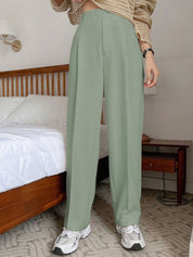 Kotty Women Relaxed Straight Leg High-Rise Pleated Regular Trousers