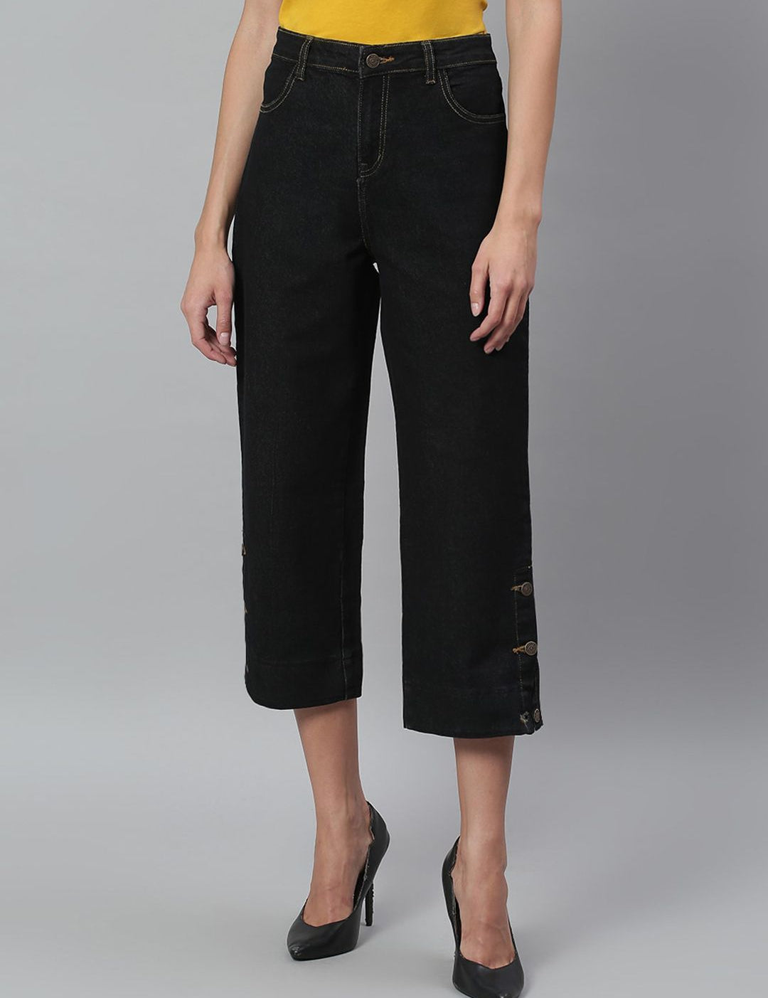 Kotty Women Black Solid Cotton High-Rise Crop Flared Jeans