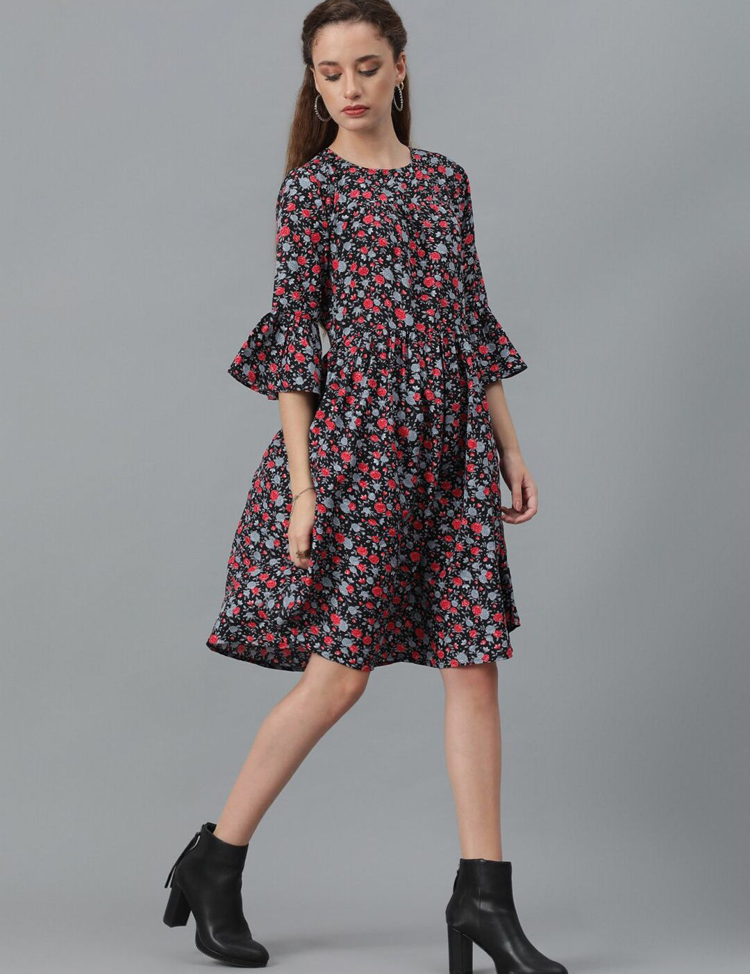 Kotty Black & Red Floral Printed Flared Sleeves Crepe Gathered Fit & Flare Dress