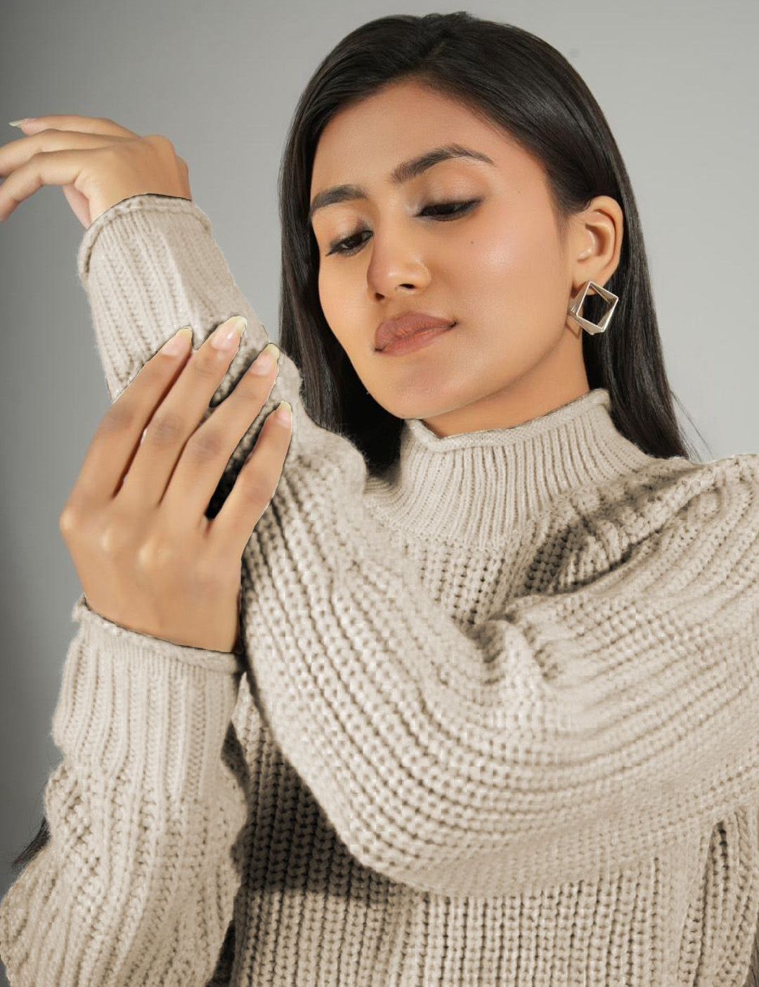 Kotty Women High Neck Pullover