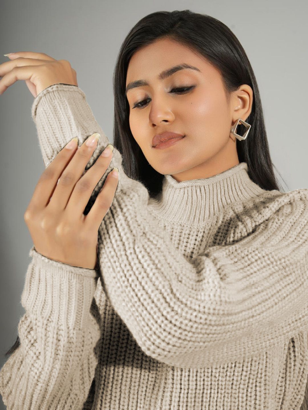 Kotty Women High Neck Pullover