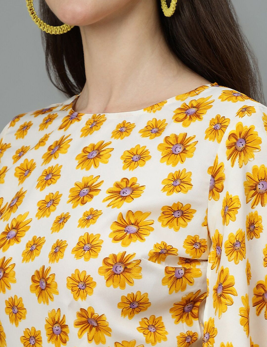 Kotty Floral Print Flared Sleeve Crepe Cinched Waist Top