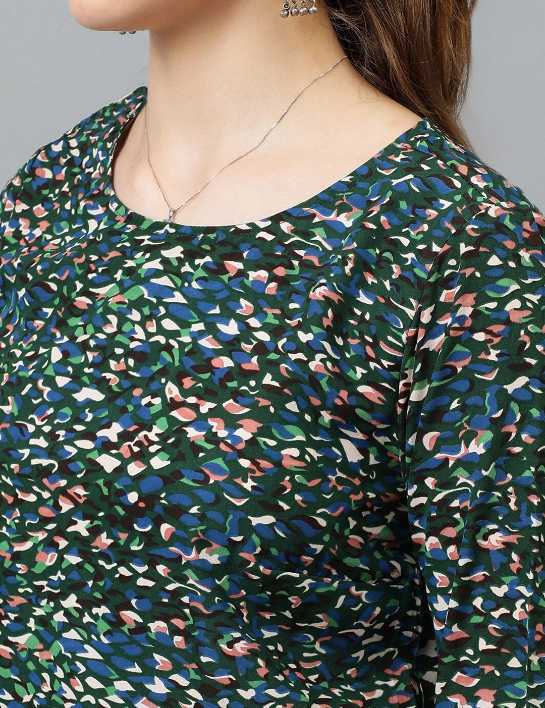 Kotty Green & White Abstract Print Crepe Top