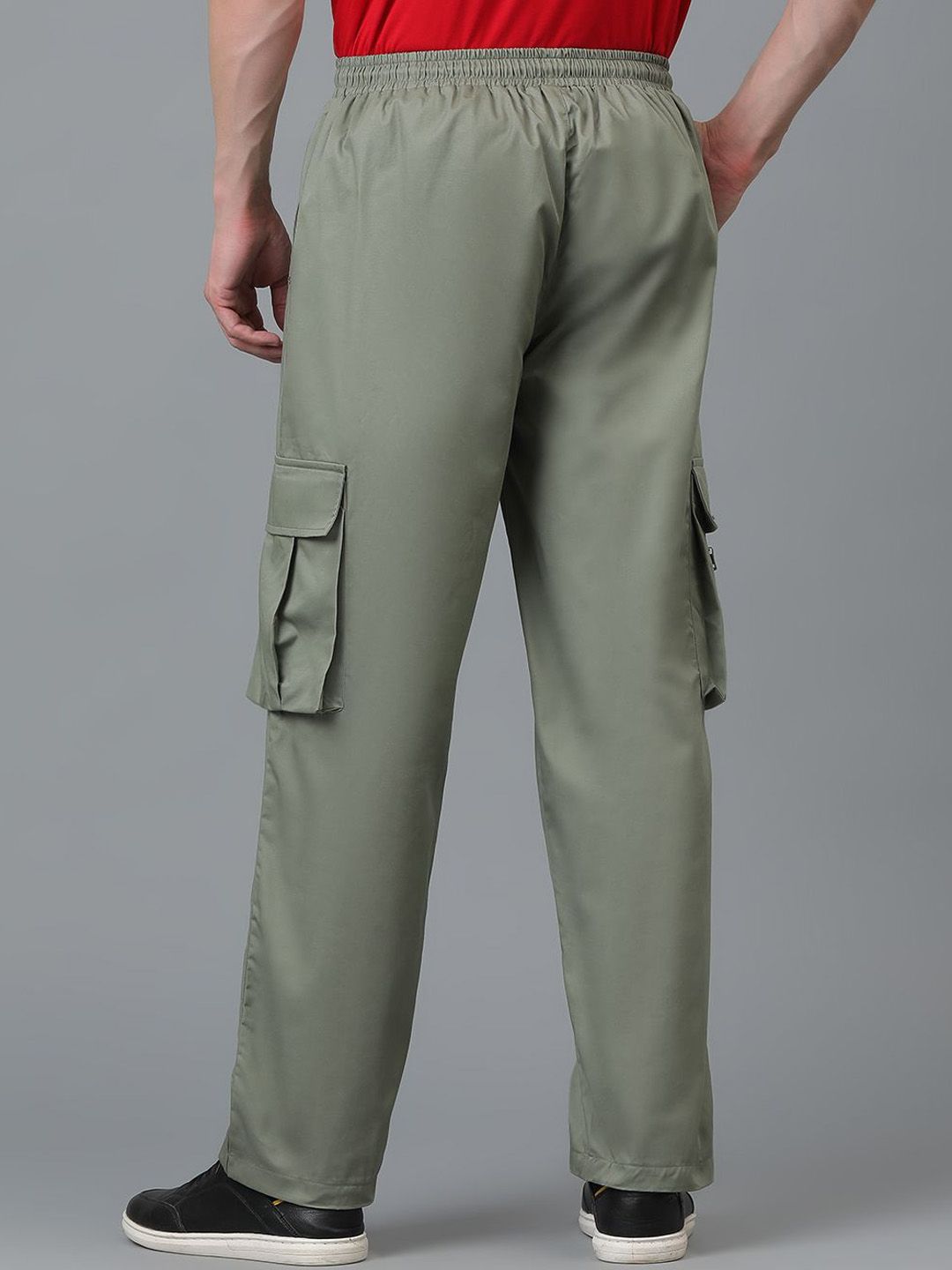 Kotty Men Relaxed Low-Rise Easy Wash Cargos Trousers