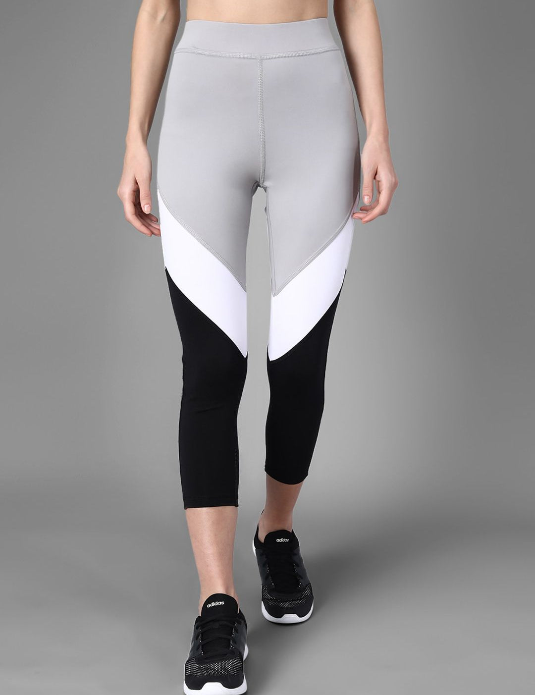 Kotty Women Black & Grey Colourblocked Running Tights