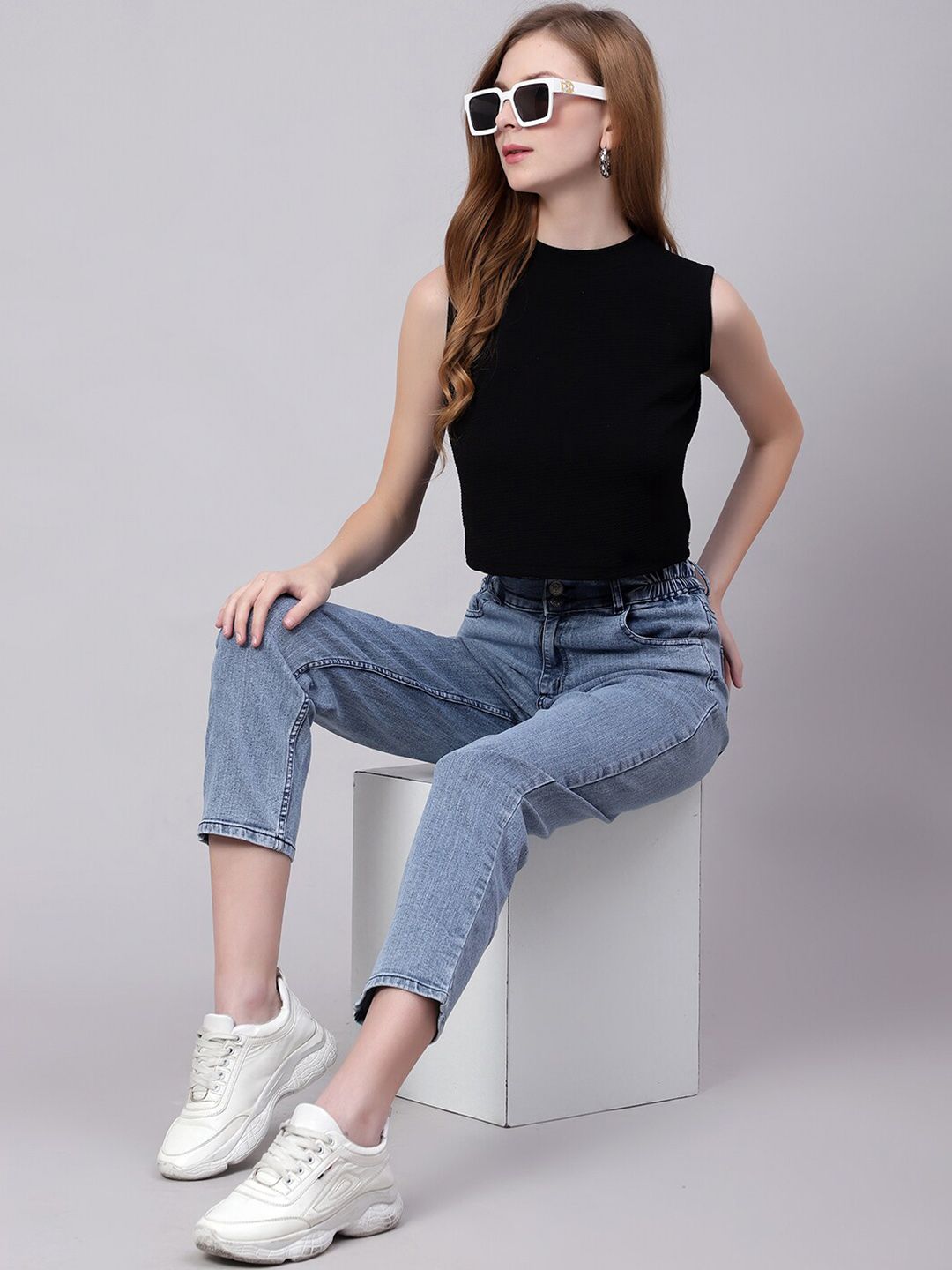 Kotty Women High-Rise Stretchable Cropped Jeans