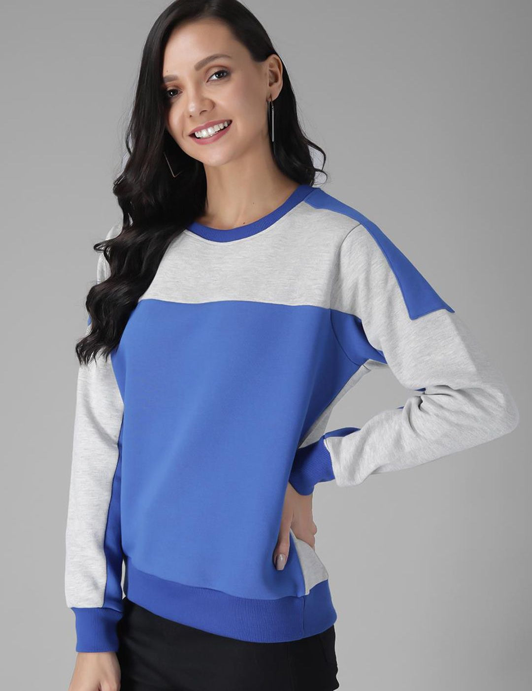 Kotty Women White & Blue Colourblocked Sweatshirt