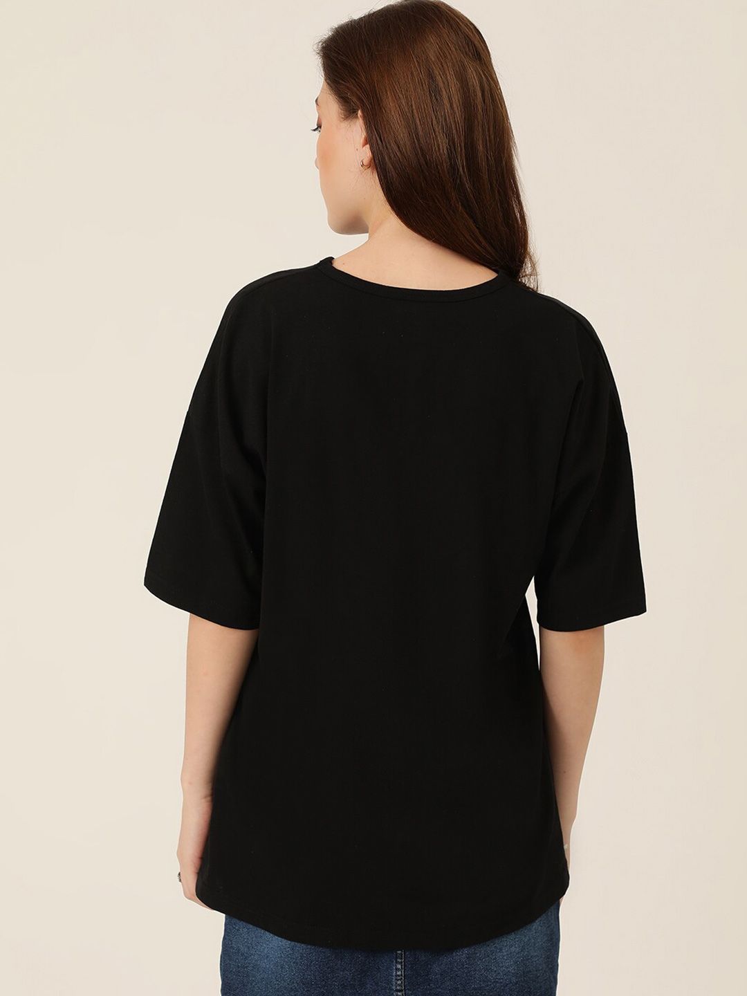 Kotty Graphic Printed Drop-Shoulder Sleeves Oversized T-shirt