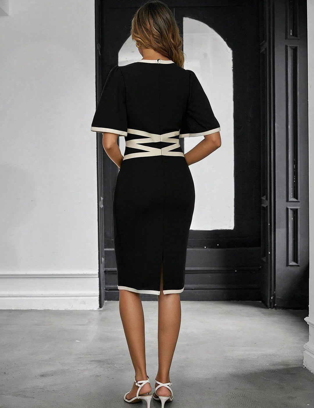 Kotty Solid Flared Sleeve Bodycon Midi Dress