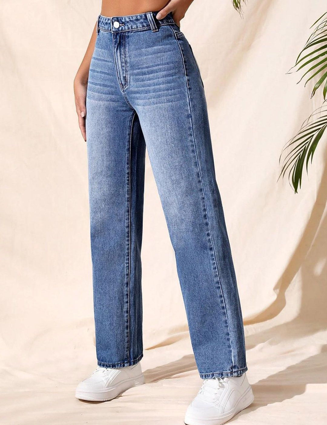 Kotty Women Straight Fit High-Rise Stretchable Jeans